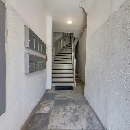 Old Town White Apartment Riga